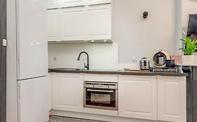Nouvel Appartement de Caractère et Climatisé à la Joliette